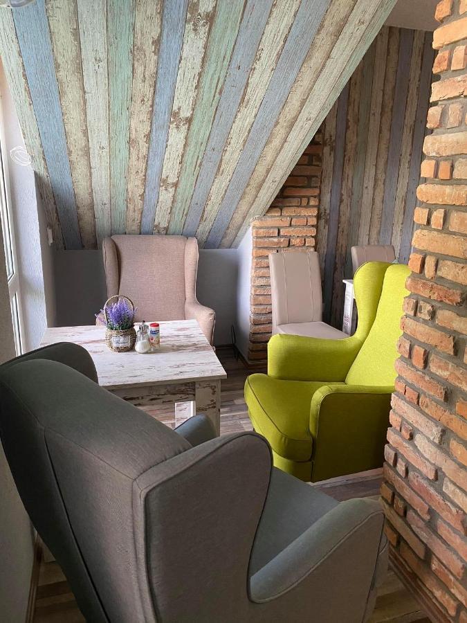 Naphaz Panzio Bed & Breakfast Tiszafured Luaran gambar