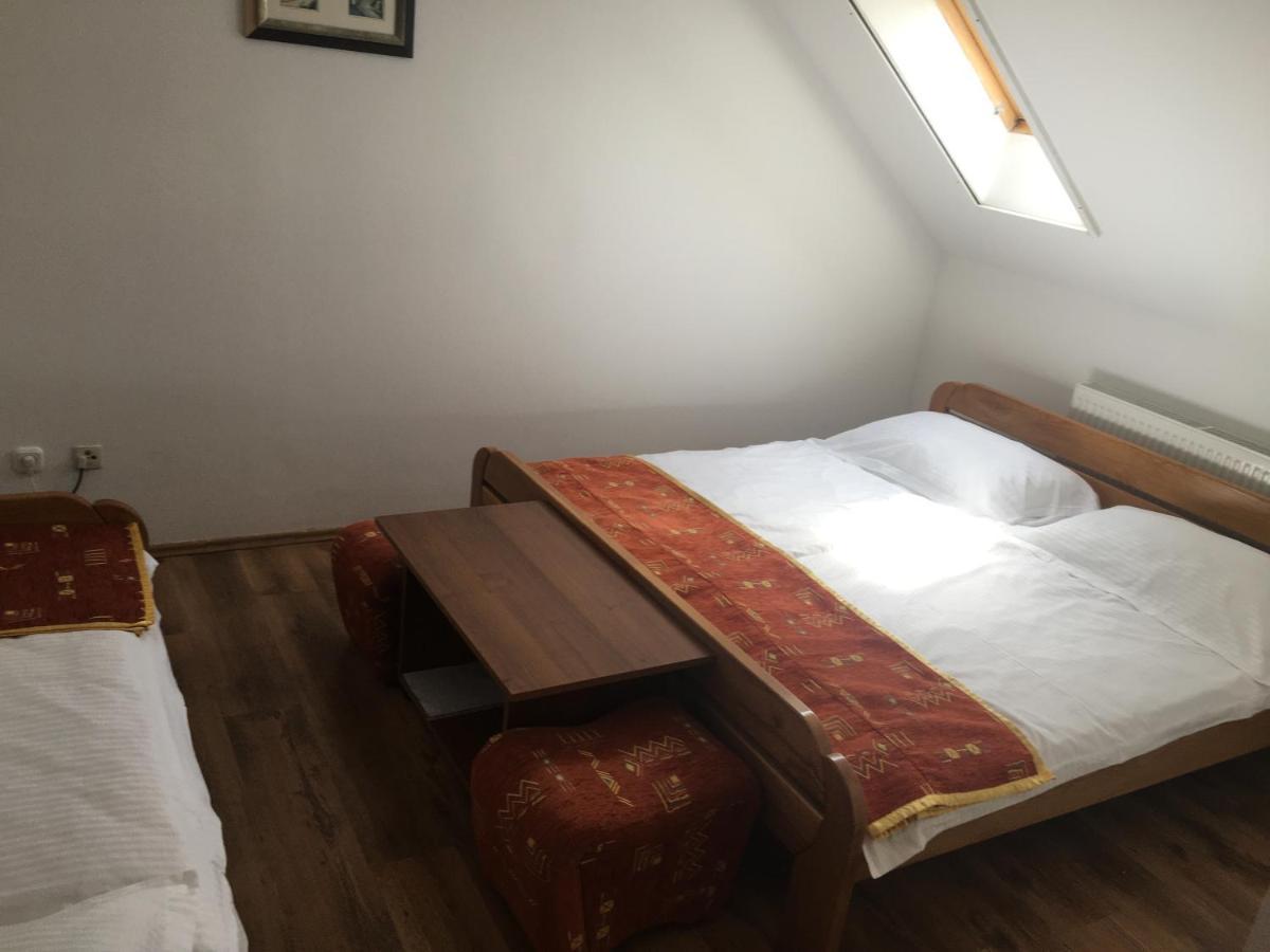 Naphaz Panzio Bed & Breakfast Tiszafured Luaran gambar